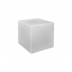 PASTATOMAS ŠVIESTUVAS CUMULUS cube L kaina