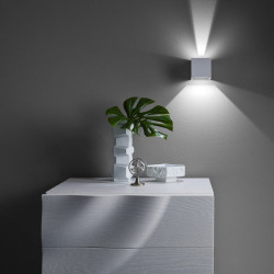 Sieninis led šviestuvas Amplitude 7W JUODAS