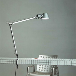 STALINIS ŠVIESTUVAS TOLOMEO TABLE METAL PILKAS | BODY atsiliepimai