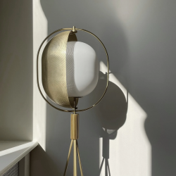 PASTATOMAS ŠVIESTUVAS PEARL ŽALVARIO SPALVOS kaina