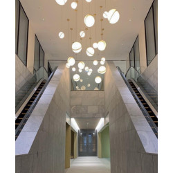 PAKABINAMAS ŠVIESTUVAS MINI CRESCENT CHANDELIER 3 skubiai