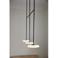 PAKABINAMAS LED ŠVIESTUVAS IHANA L168 H200 22,8W JUODAS skubiai