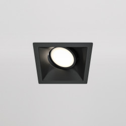 ĮLEIDŽIAMAS ŠVIESTUVAS DOT 1 SQUARE JUODAS