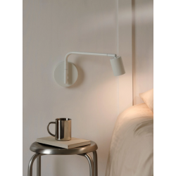 SIENINIS ŠVIESTUVAS EXPLORE LONG BALTAS pristatymas